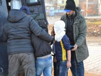 Siirt'te yol kapatan gruptan 15 Çocuk gözaltına alındı