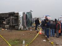 Kırıkhan'da can pazarı!Otobüs devrildi:2 ölü 15 yaralı