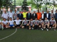 Siirt’ te Valilik Halı Saha Futbol Turnuvası Başladı