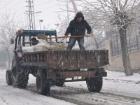 Siirt'te kar temizleme çalışması başlattı