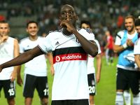 Lider Sahneye Çıkıyor