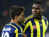 Emenike Yine Şaşırttı