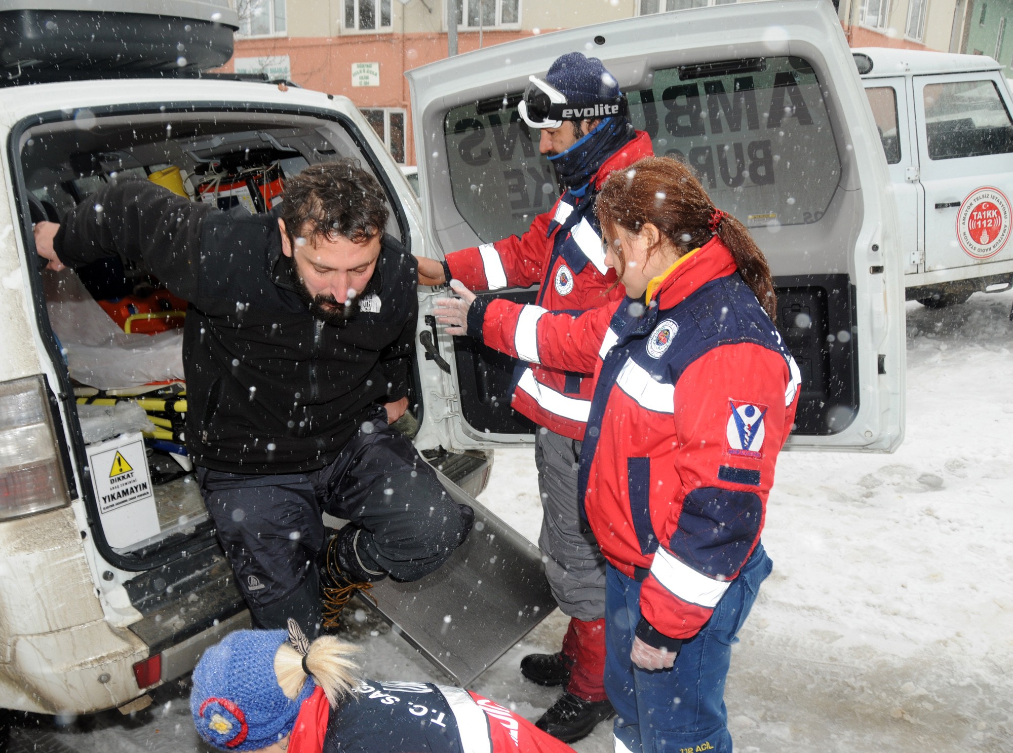 Uludağ'da kaybolan 4 dağcıya 10 saat akabinde ulaşıldı!