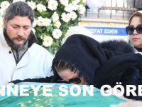 Zahide Yetiş annesine son görevini yerine getirdi!