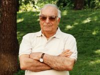 Yaşar Kemal'in eşinden Son dakika Beyanat .. son sağlık durumu ..!!