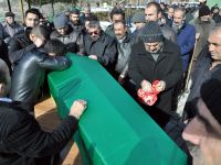 5 Aylık Nişanlıydı .. Çığ faciasında öldü damatlığı ile .. !!