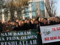 Siirt'te Charlie Hebdo Dergisi Protesto Edildi