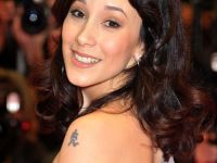 Sibel Kekilli'den gündemi sallayan şok açıklama ..  Türk insanı beni ..!!