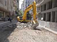 Yol Yapım Çalışmaları Devam Ediyor