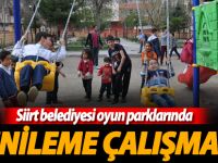 Parklardaki oyun guruplarında yenileme çalışması