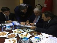 Siirt'in yol ağı iki bakanın katılımı ile masaya yatırıldı