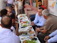 Başkan VekiliTaşkın, Esnaflarla Kahvaltı da Buluştu