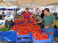 Pazarcı Esnafı Sabit Semt Pazarına Yerleşti