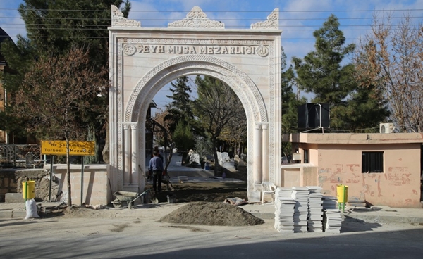 Mezarlıkların Giriş Kapıları Yenileniyor