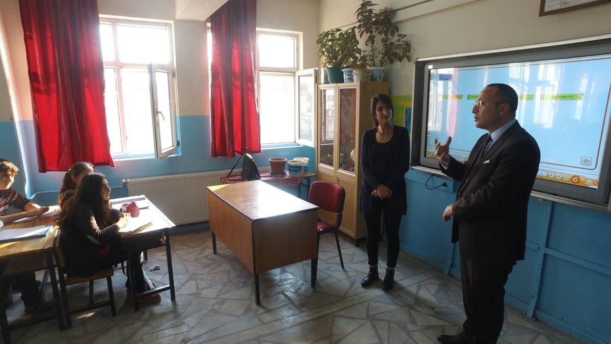 Vali Atik, Eğitim Kurumlarını Denetlemeye Devam Ediyor