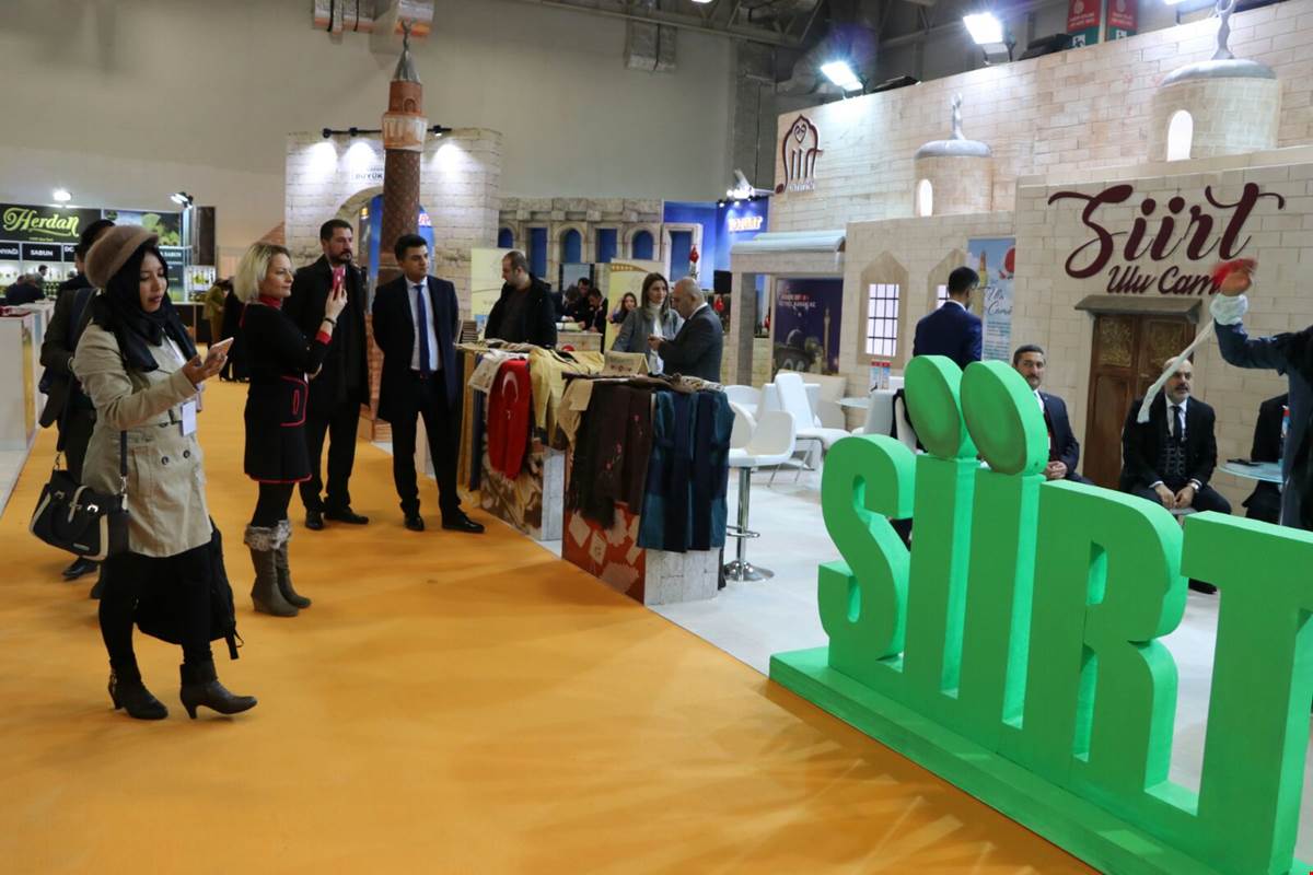 Siirt, Renkli Ve Özgün Standı İle Emitt'te İlgi Odağı Oldu