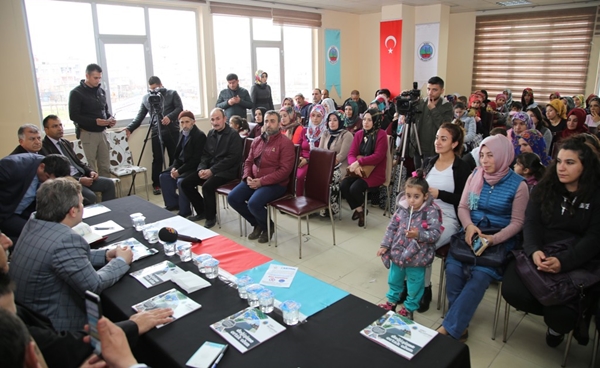 Başkan Vekili Tşakın Barış Mahallesi Sakinleriyle bir araya geldi