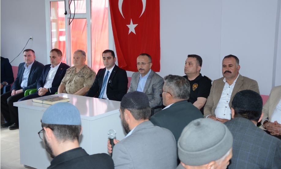 ŞEHİT GÜVENLİK KORUCUSU REŞİT KOÇAK’A VALİ'DEN TAZİYE ZİYARETİ