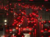 Akşam yağan kar İstanbul trafiğini allak bullak etti