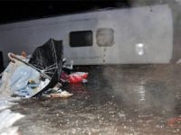 Sivas'ta yolcu otobüsü devrildi 51 kişi yaralandı