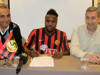 Brighton'da Forma Giyen Nzuzi Toko Eskişehirspor'da