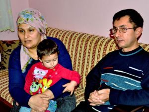 Çocuklarının Hastalığına Gözünü Feda Etti